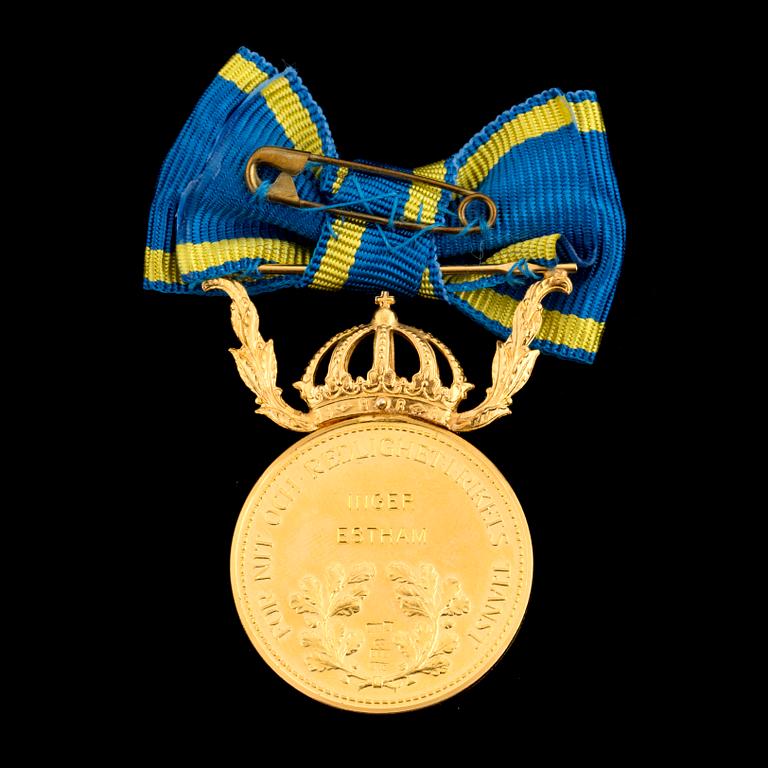 KUNGLIG MEDALJ, guld 23 k, "FÖR NIT OCH REDLIGHET I RIKETS TJÄNST", 1992. Vikt ca 13 gram.