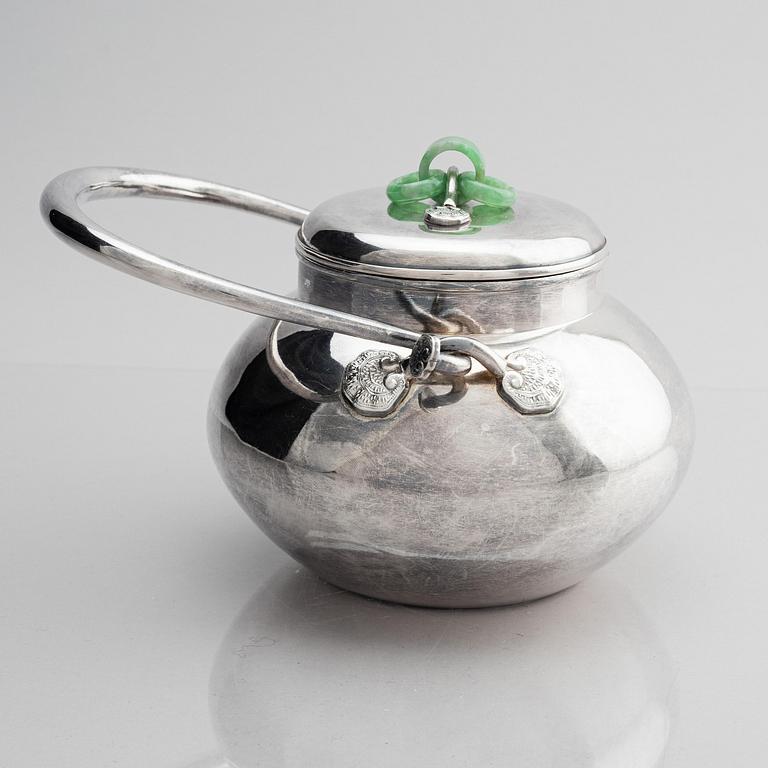 A silver tea pot with cover, Japan, early 20th century.