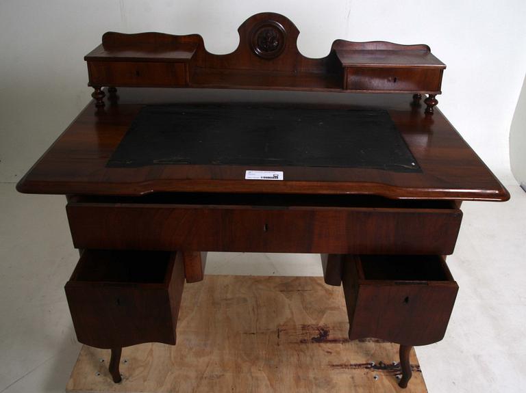 SKRIVBORD, 1900-talets första hälft.