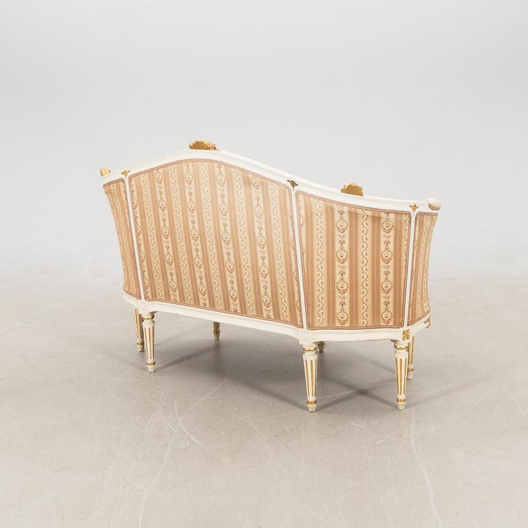 Sofa, known as "Badkarssoffa", in Gustavian style, early 20th century.