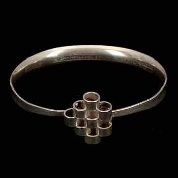ARMBAND, 5 st. silver, bergskristall, rosenkvarts, rökkvarts, spektrolit. Finland 1959-70.