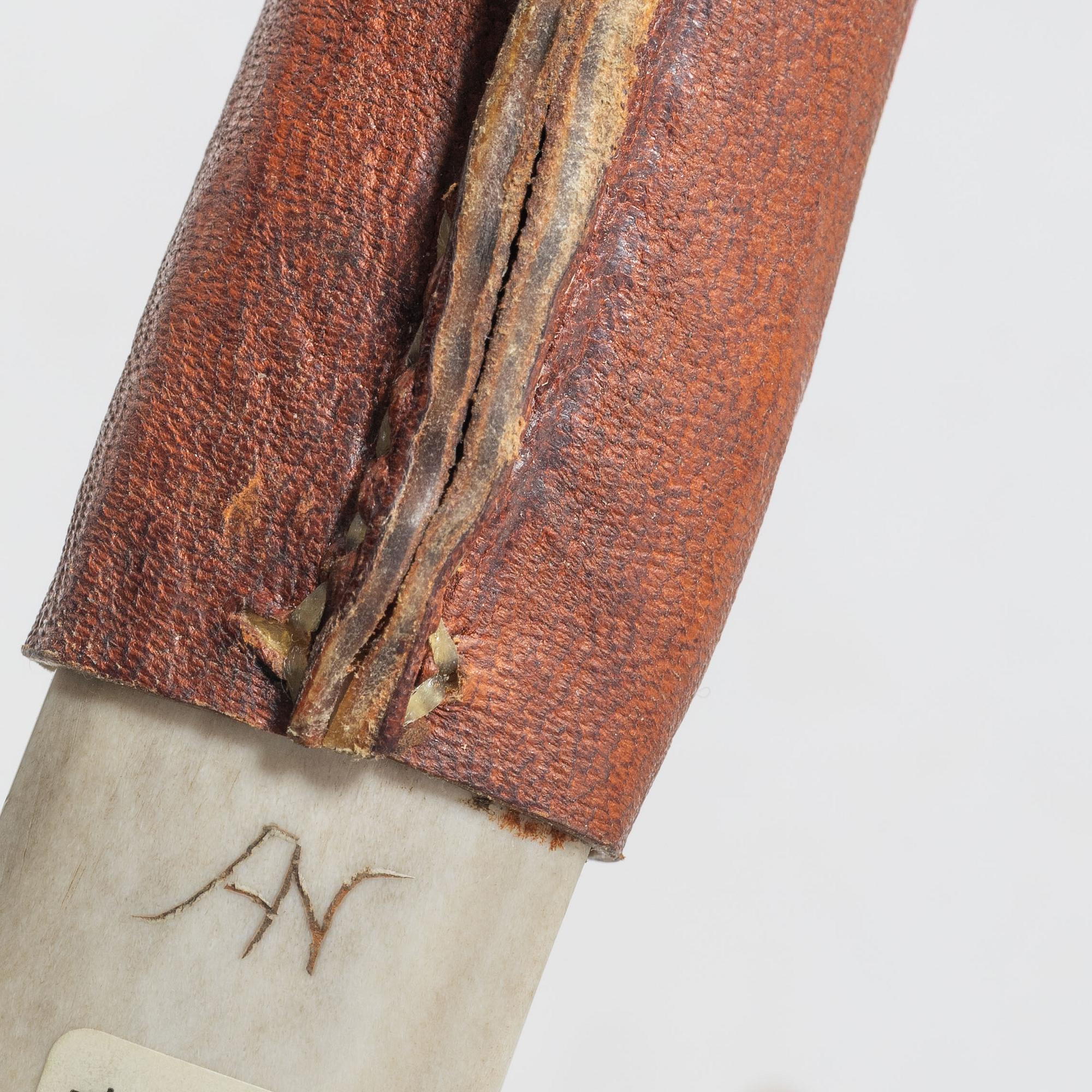 Eight knives, of which seven are half-horn knives, signed.