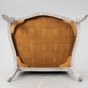 Karmstolar, ett par, rokokostil, 1900-tal.