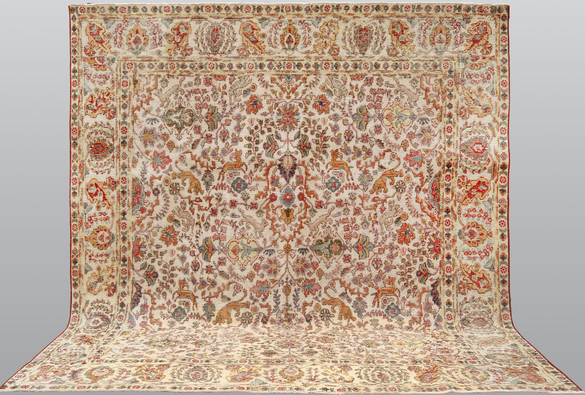 Matta, Figural , Orientalisk, ca 330 x 293 cm.