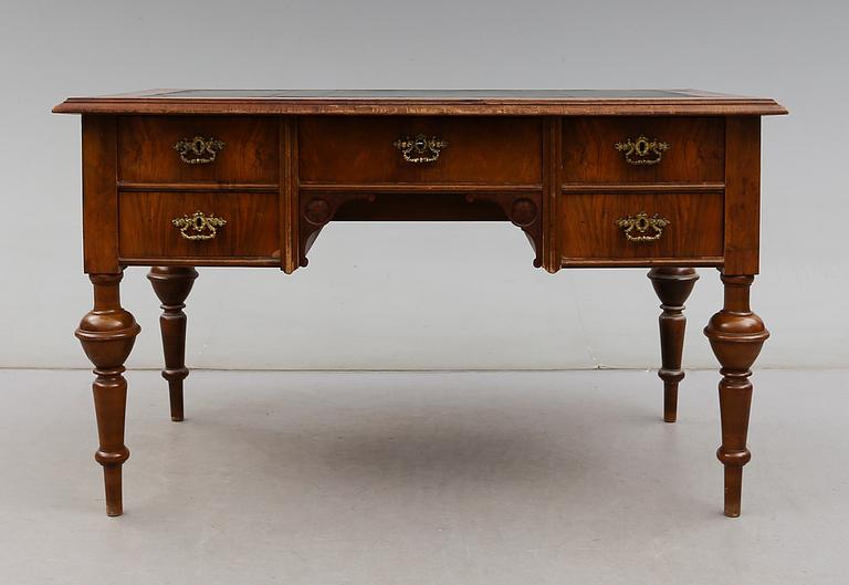 SKRIVBORD, 1800-talets andra hälft.