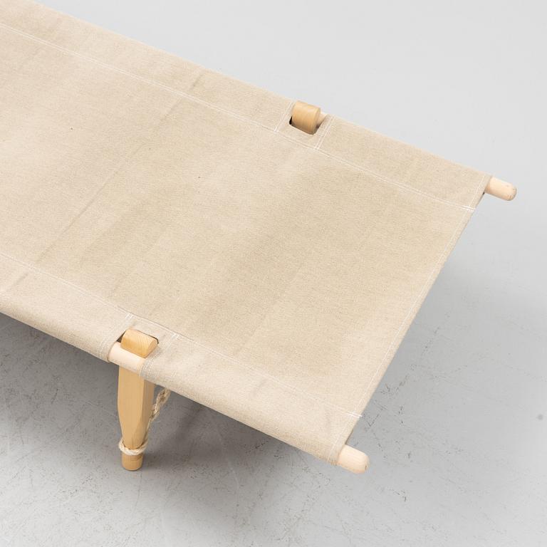 Ole Gjerløv-Knudsen, an "OGK" daybed, Skovshoved Møbelfabrik, Denmark, second half of 20th century.