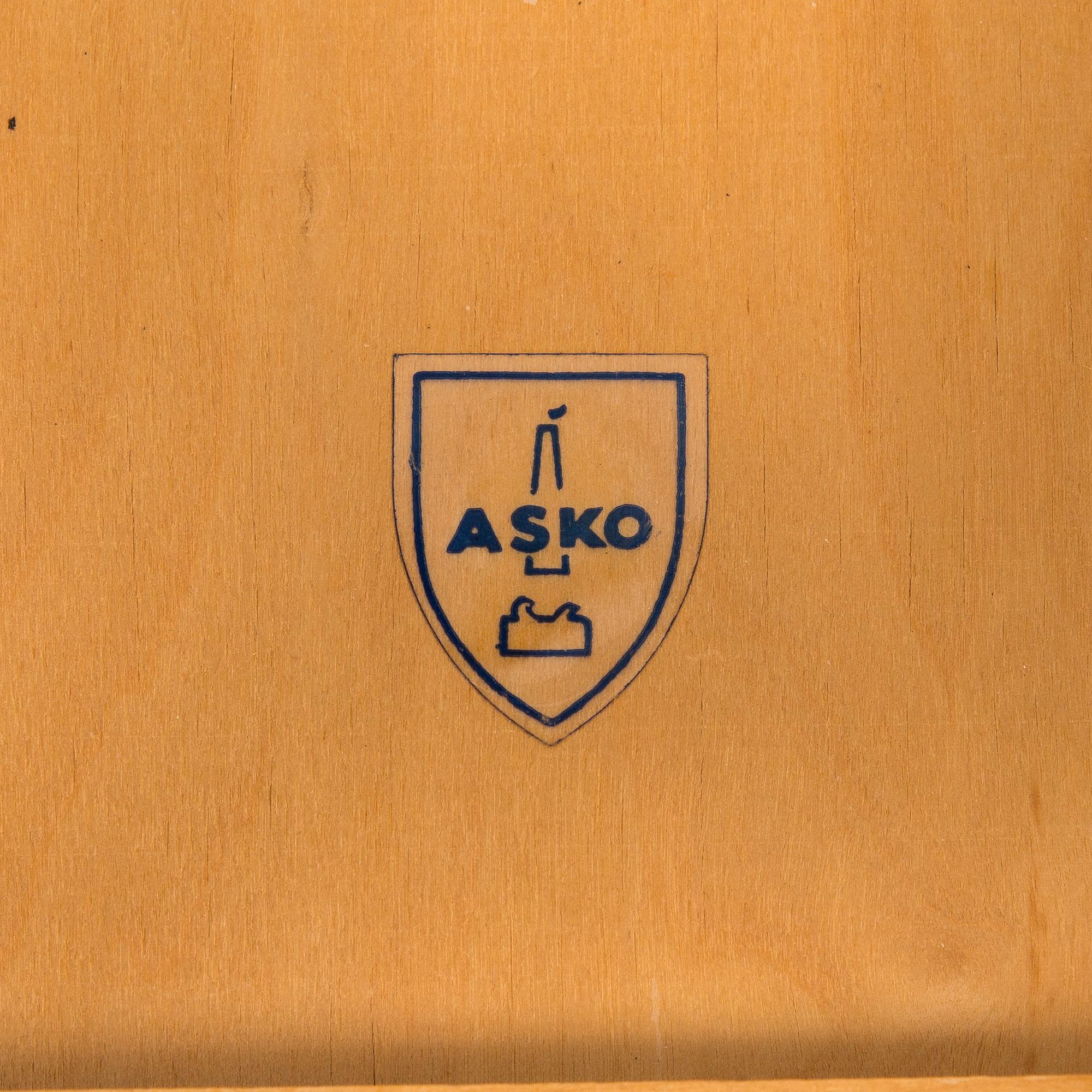 Ilmari Tapiovaara, four mid-20th century 'Pelimanni' chairs for Asko.