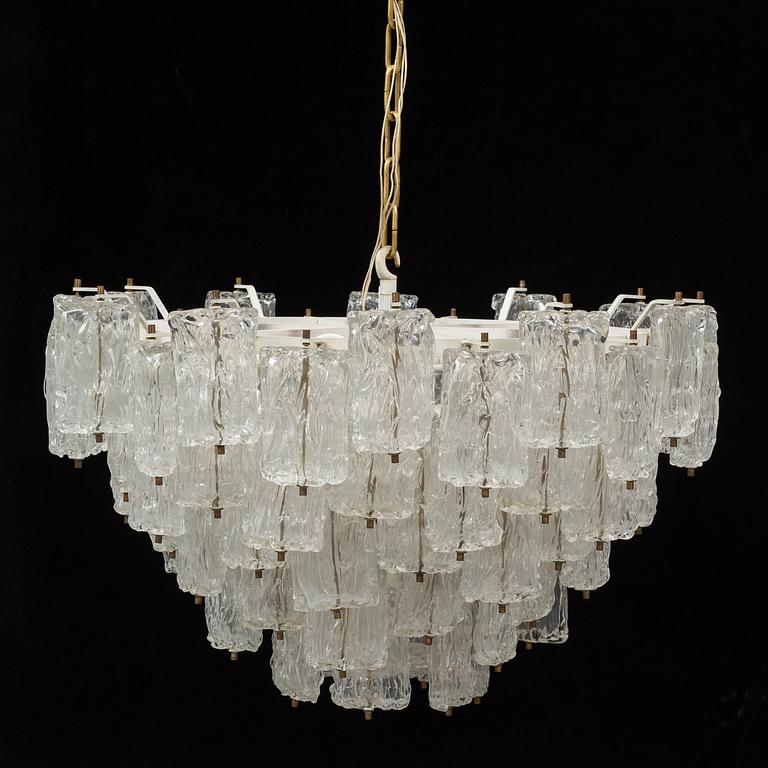 A 20th Century ceiling light.