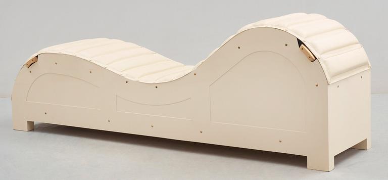 A Mats Theselius white leather 'Chaise Longue', Källemo, Värnamo, Sweden 1992.