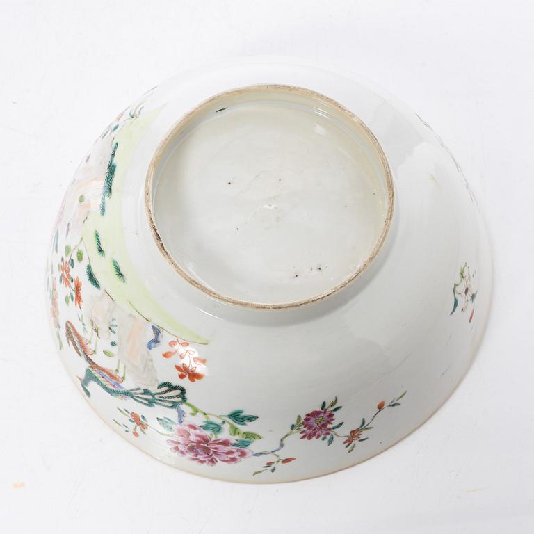 Bålskål, porslin. Qingdynastin, Qianlong (1736-95).