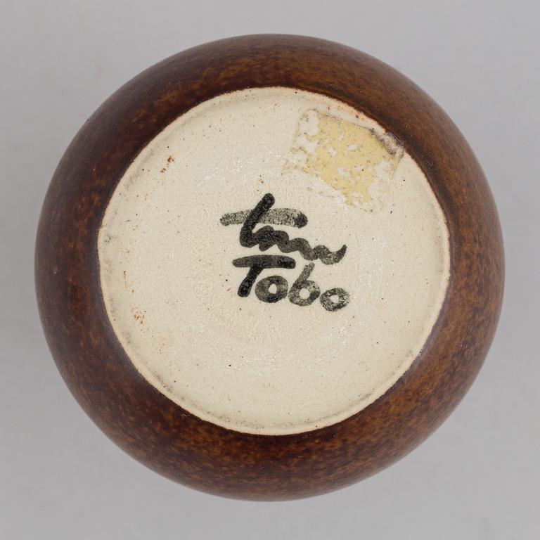 Erich & Ingrid Triller, a set of two stoneware vases and a dish, Tobo, Sweden.