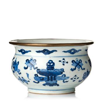 A blue and white censer, Qing dynasty, Kangxi (1662-1722).