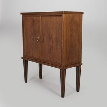 Birger Hahl, a 1930's cabinet by A. Salmi Huonekalutehdas.
