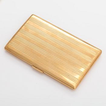 An 18K gold cigarette case. A.A. Miettinen, Helsinki 1944.