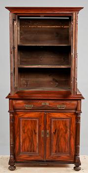 BOKSKÅP, nyrenässans, 1800-talets slut.