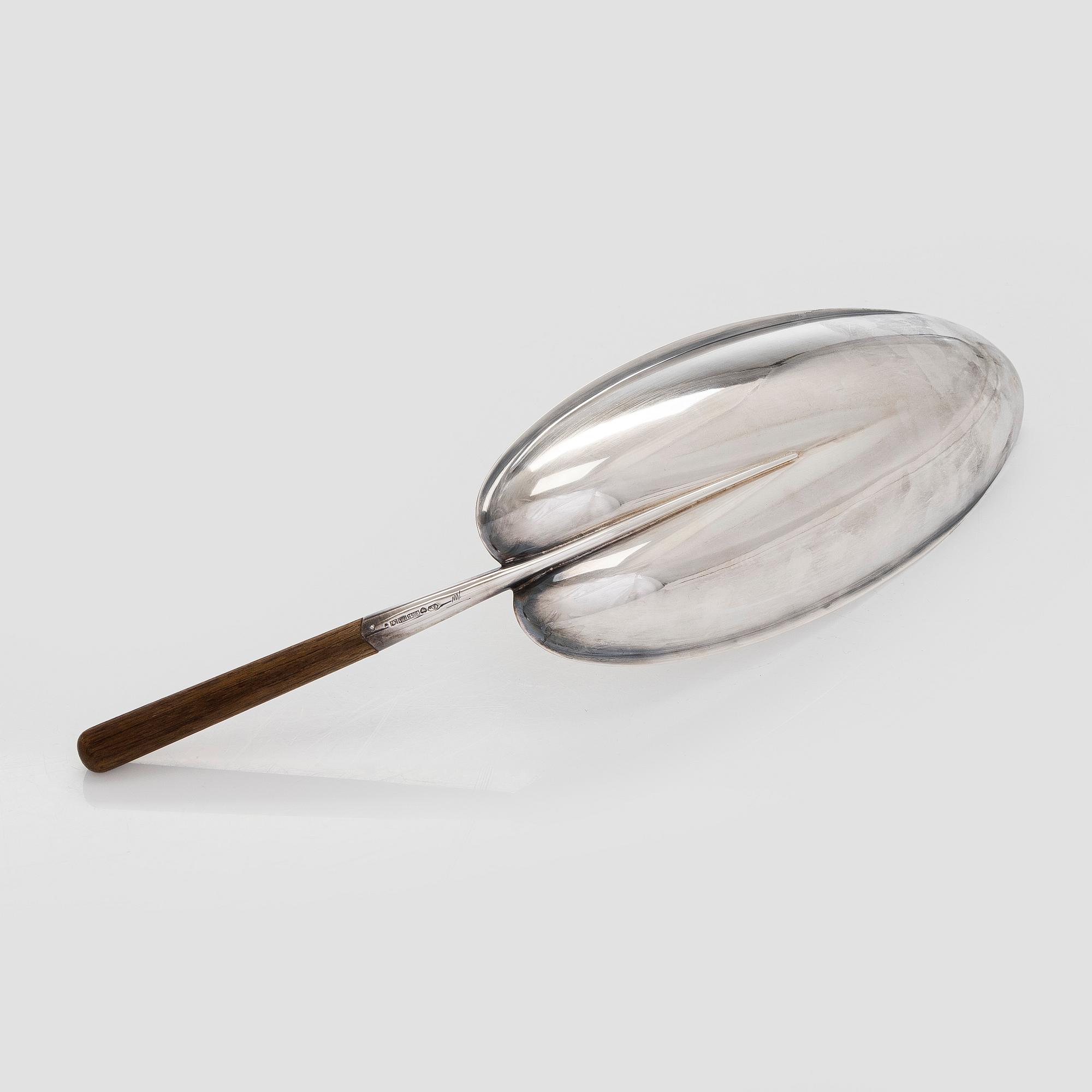 Tapio Wirkkala, skålar, 3 st, modeller TW 85 och TW 4, silver, Kultakeskus, Tavastehus 1963-64.