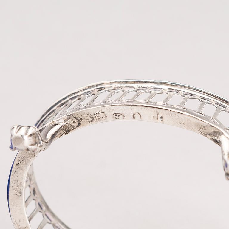 SALTKAR, 3 st, sterling silver, Edward Lowe, 1769 och Francis Stamp, 1780-tal, London.