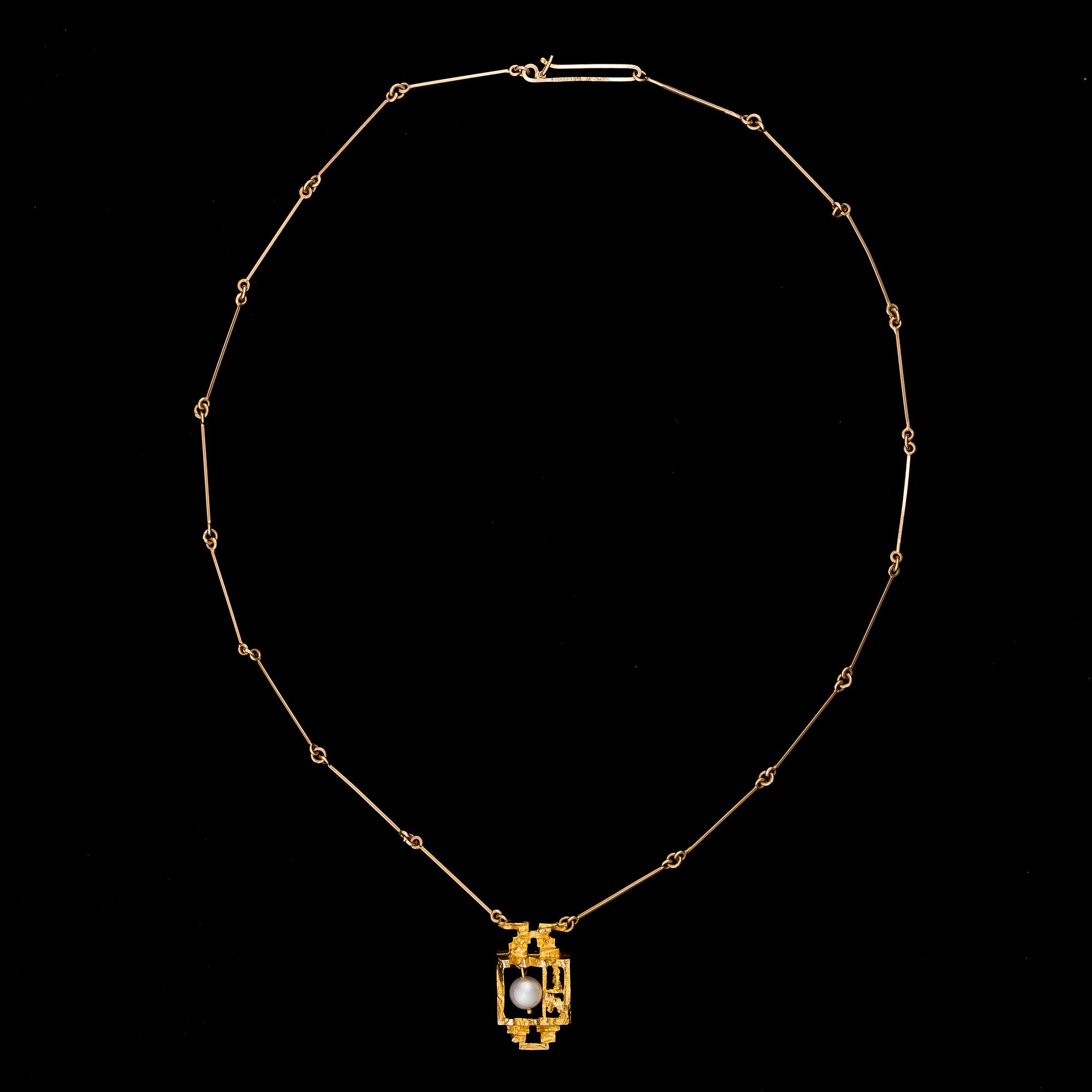 RIIPUS, 14K kultaa, viljelty helmi. Björn Weckström, Lapponia 1968.