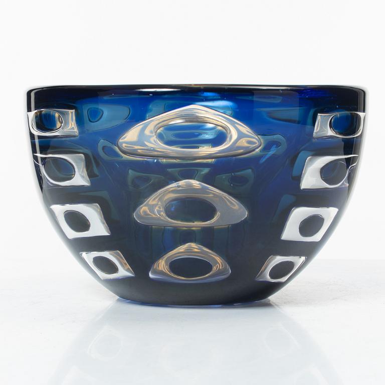 Ingeborg Lundin, An Ariel bowl, Orrefors, 1977.