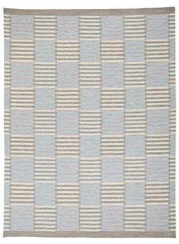162. CARPET. "Capella, grå". Flat weave. 384 x 290 cm. Signed CM.