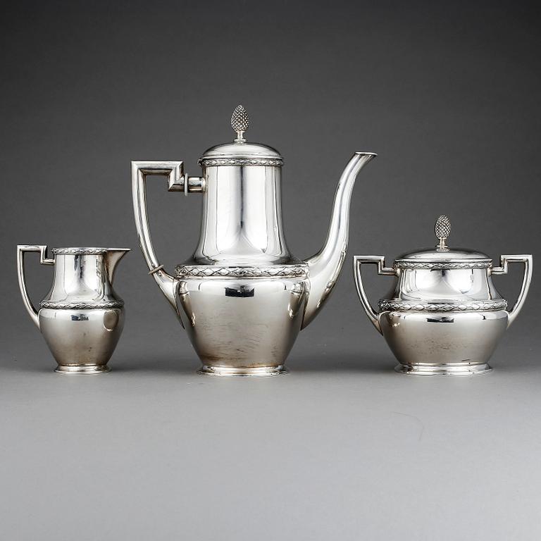 KAFFESERVIS, 3 delar, silver, CG Hallberg, Stockholm, 1912. Vikt 878 g.