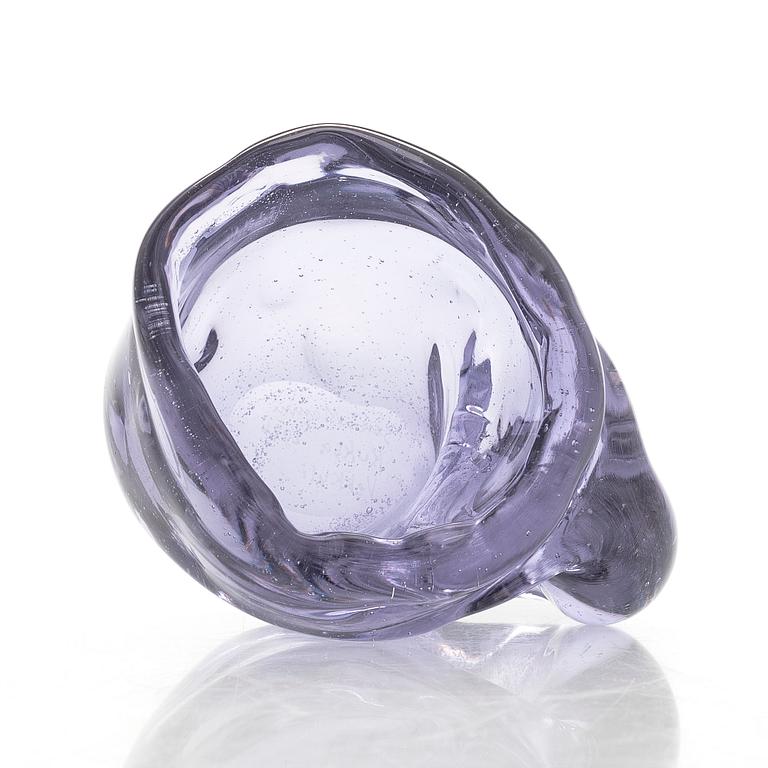 Sini Majuri, Art glass, 'Guksi', signed Sini Majuri. Riihimäki 2025.