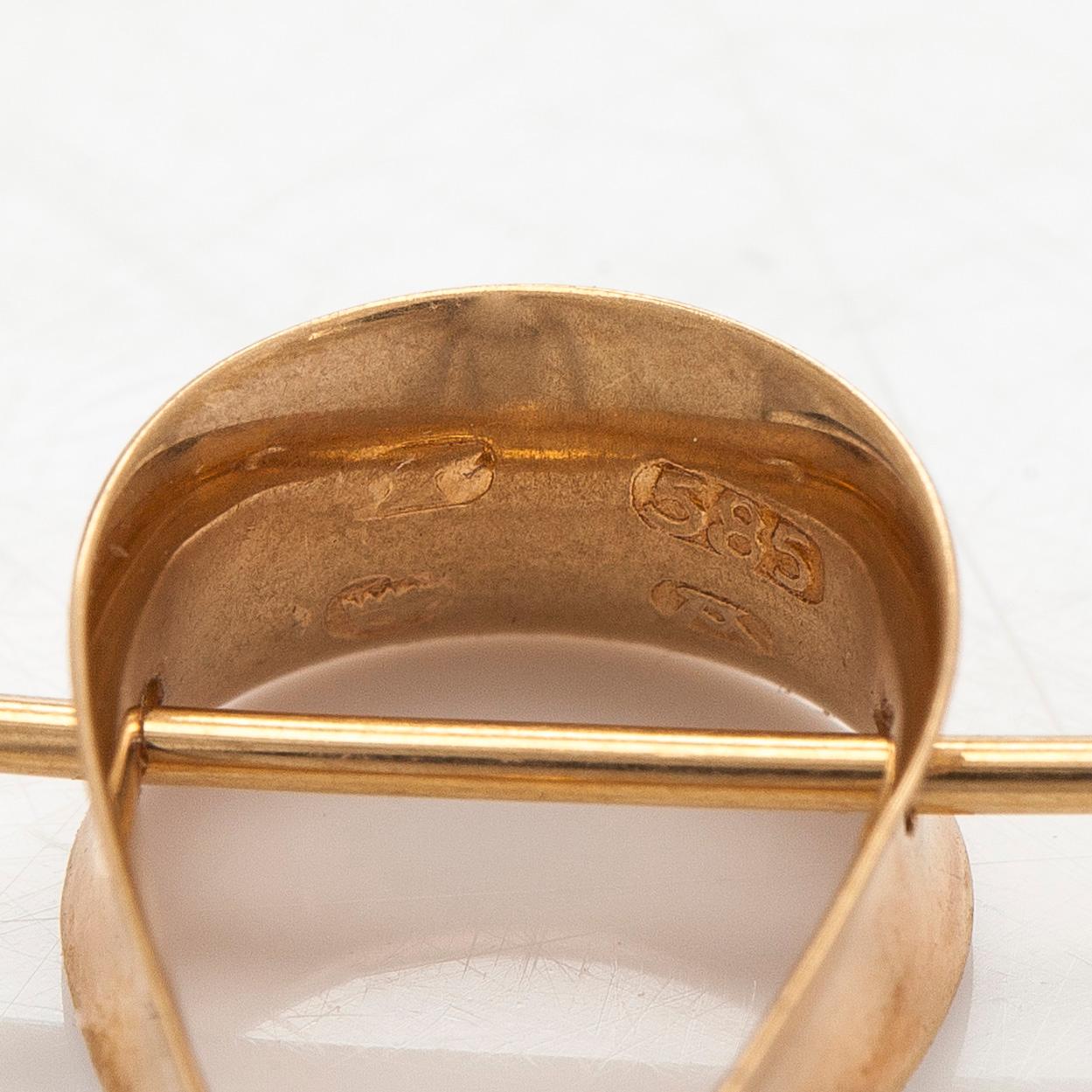 Elis Kauppi, A 14K gold necklace with cultured pearls. Kupittaan kulta, Turku.