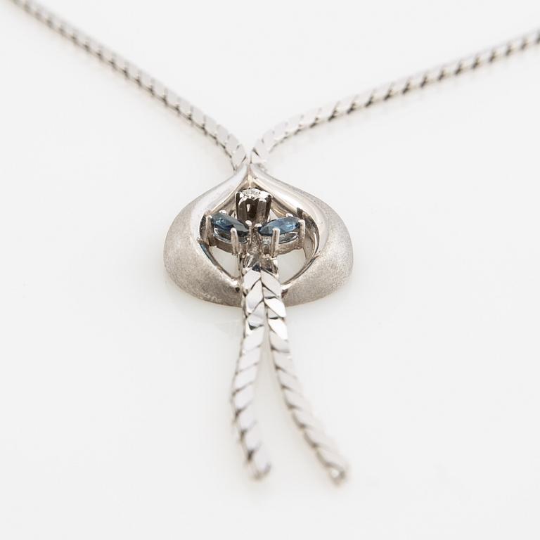 Necklace, 14K white gold with sapphires and diamond.