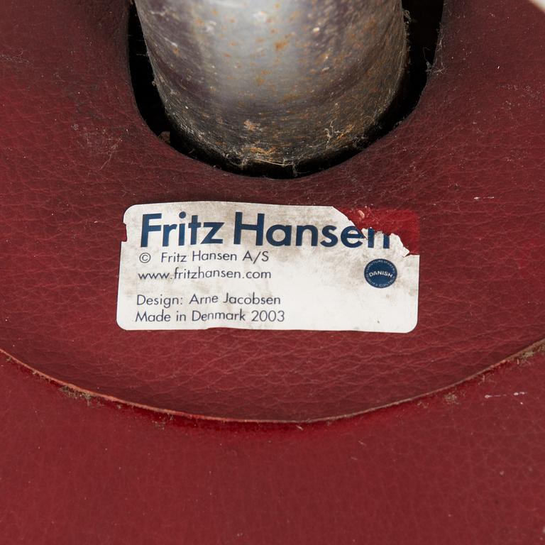 Arne Jacobsen, fåtölj, "Ägget/ The Egg Chair", Arne Jacobsen, Fritz Hansen, Danmark 2003.