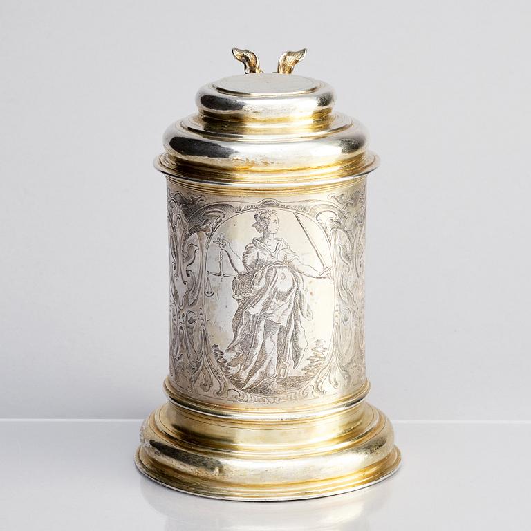 Walter Kopman, dryckeskanna, delvis förgyllt silver, Hamburg (verksam 1649-1688). Barock.