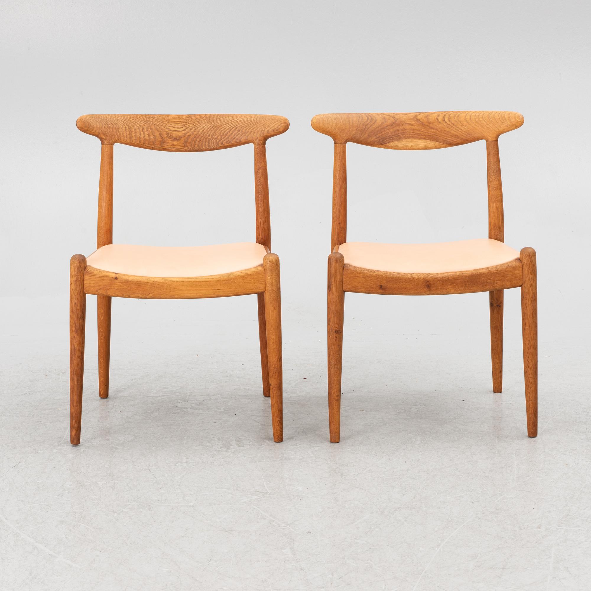 Hans J. Wegner, 6 model "W1" chairs, C.M. Madsens Fabriker, Denmark 1950s.