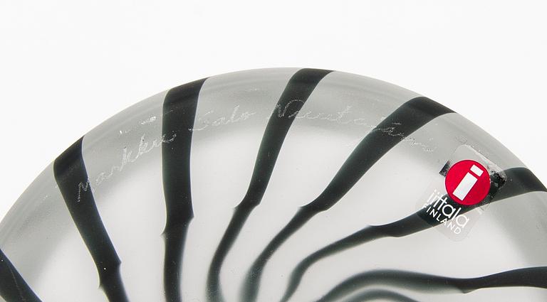 A 'Donna' vase signed Markku Salo, Nuutajärvi.