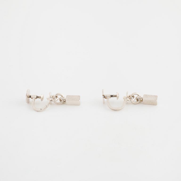 WIWEN NILSSON, Lund, 1959, a pair of earrings.