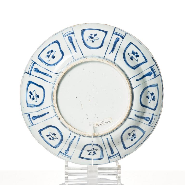 A blue and white kraak dish, Ming dynasty, Wanli (1572-1622).