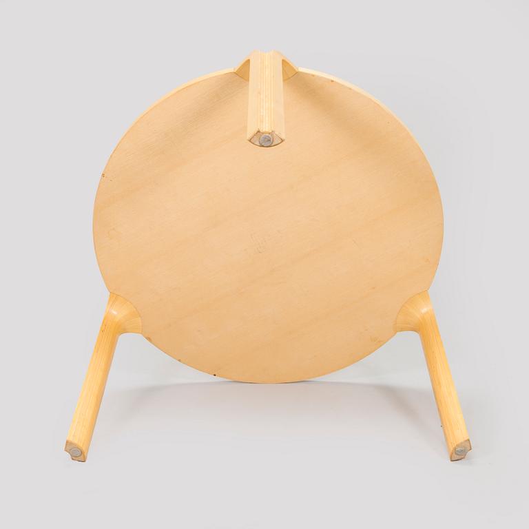 Alvar Aalto, sohvapöytä, malli X800D Artek 1998.