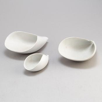 Three 'Veckla' bowls by Stig Lindberg , Gustavsberg, second half of the 20th century.