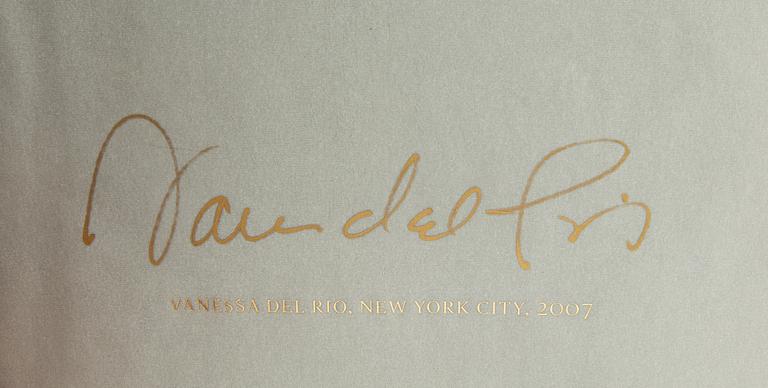 Dian Hanson, bokverk "Vanessa del Rio - Fifty Years of Slightly Slutty Behaviour"  Taschen numrerad upplaga 0993/1500 New York 2007.