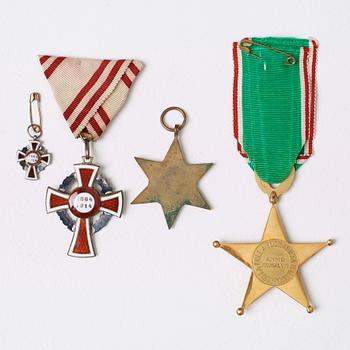 ORDENSTECKEN 2 st SAMT MEDALJ, bla The Africa Star, 1900-tal.