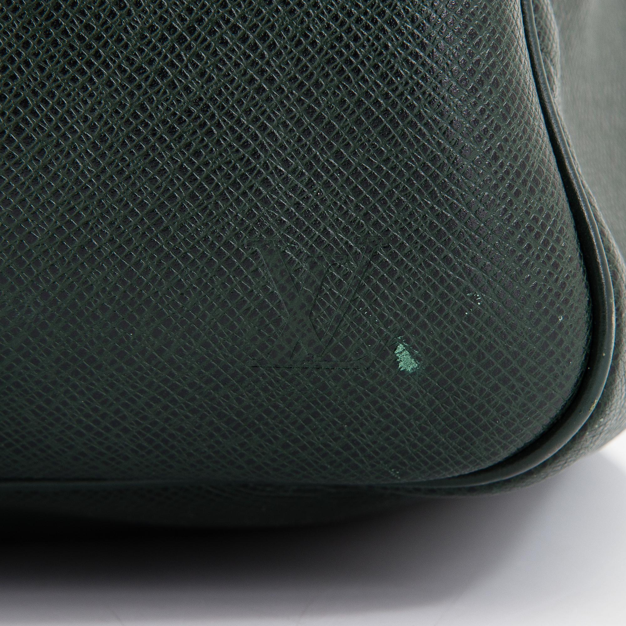 Louis Vuitton, A 'Taiga Kendall GM' Bag.