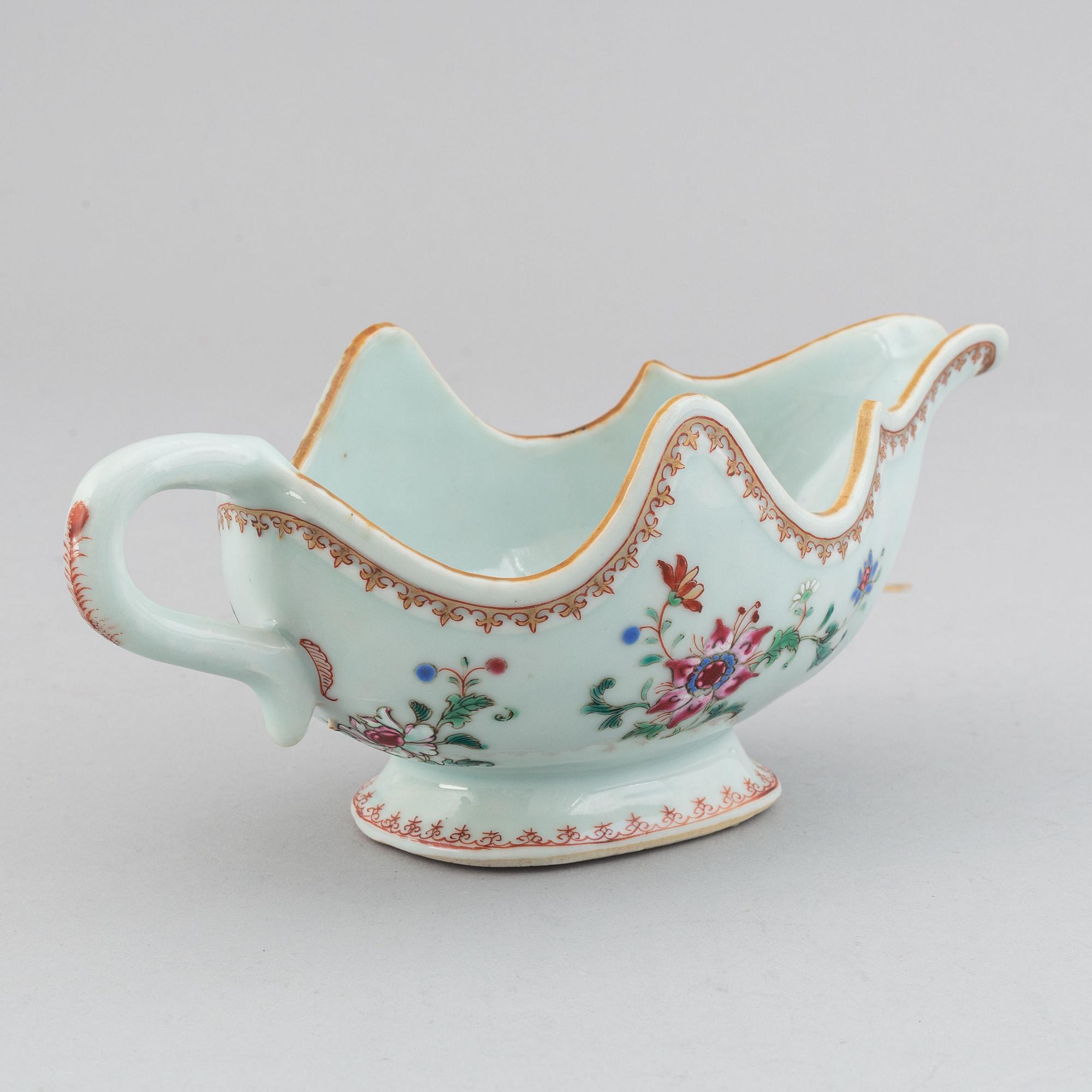 A famille rose sauce boat, Qing dynasty, Qianlong (1736-95).