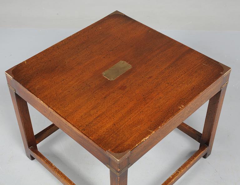 SIDOBORD, England, Nordiska Kompaniet, omkring 1900-talets mitt.