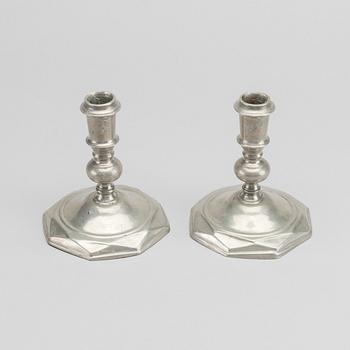 A PAR OF PEWTER CANDLESTICK  BY FIRMA SVENSKT TENN 1924.