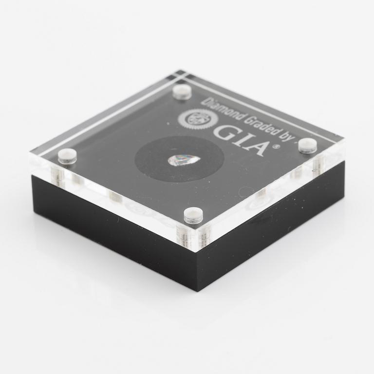 Faint pink pear-shaped diamond, 0.50 ct. Accompanied by GIA report.