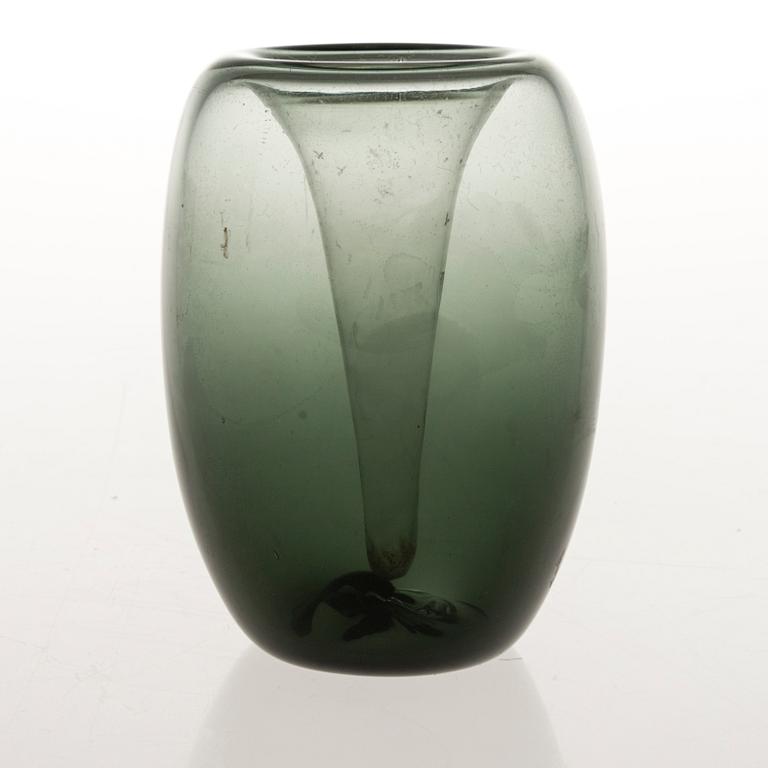 SAARA HOPEA, MALJAKKO, "Taifuuni", lasia, signeerattu Saara Hopea Nuutajärvi Notsjö.