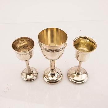 A set of three silver beakers 20th century, weight 209 grams.