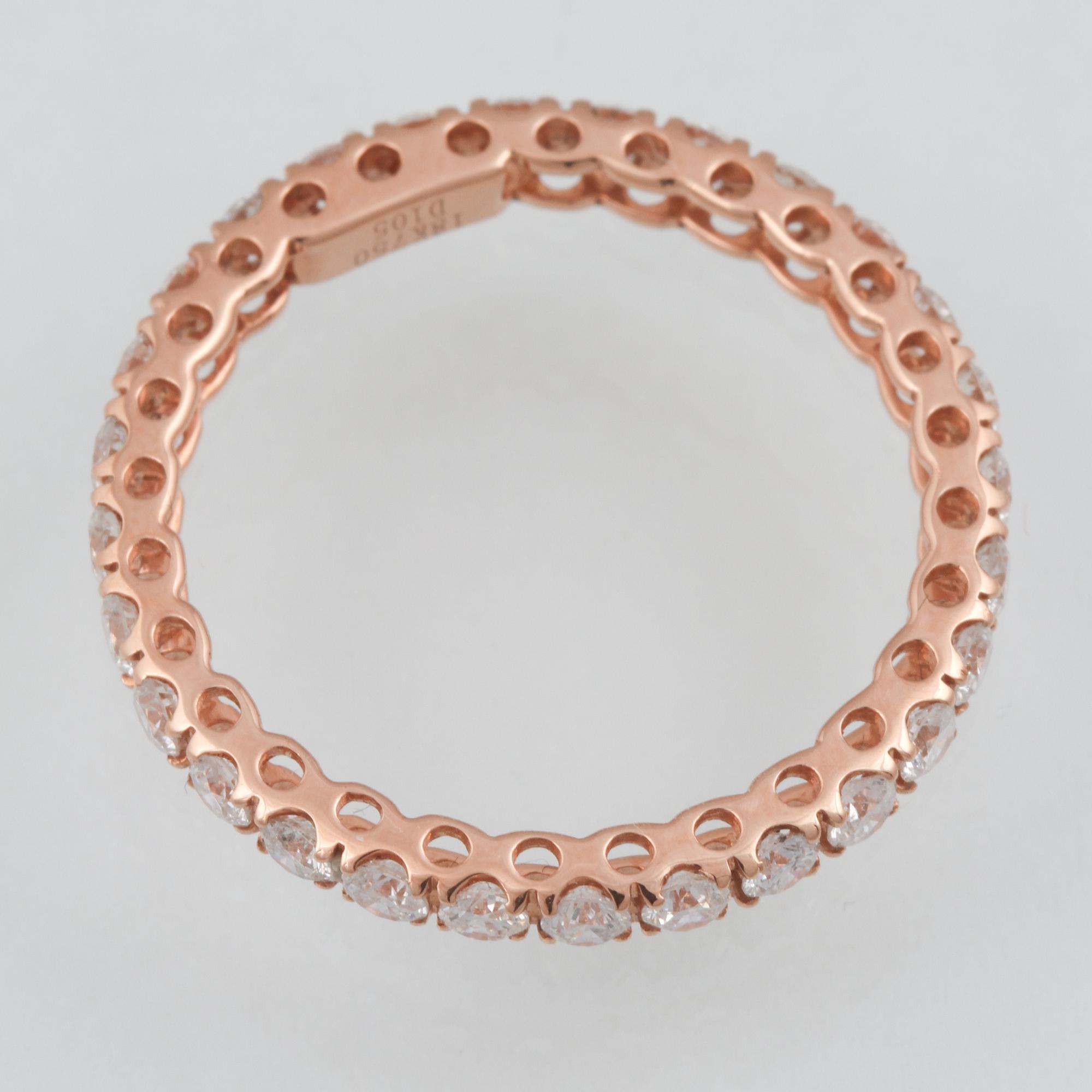RING, 18K guld med briljantslipade diamanter 1.05 ct. Vikt 1,3 gram.