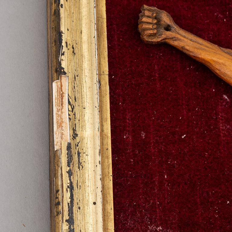A carved wood crucifix, 17th/18th century.
