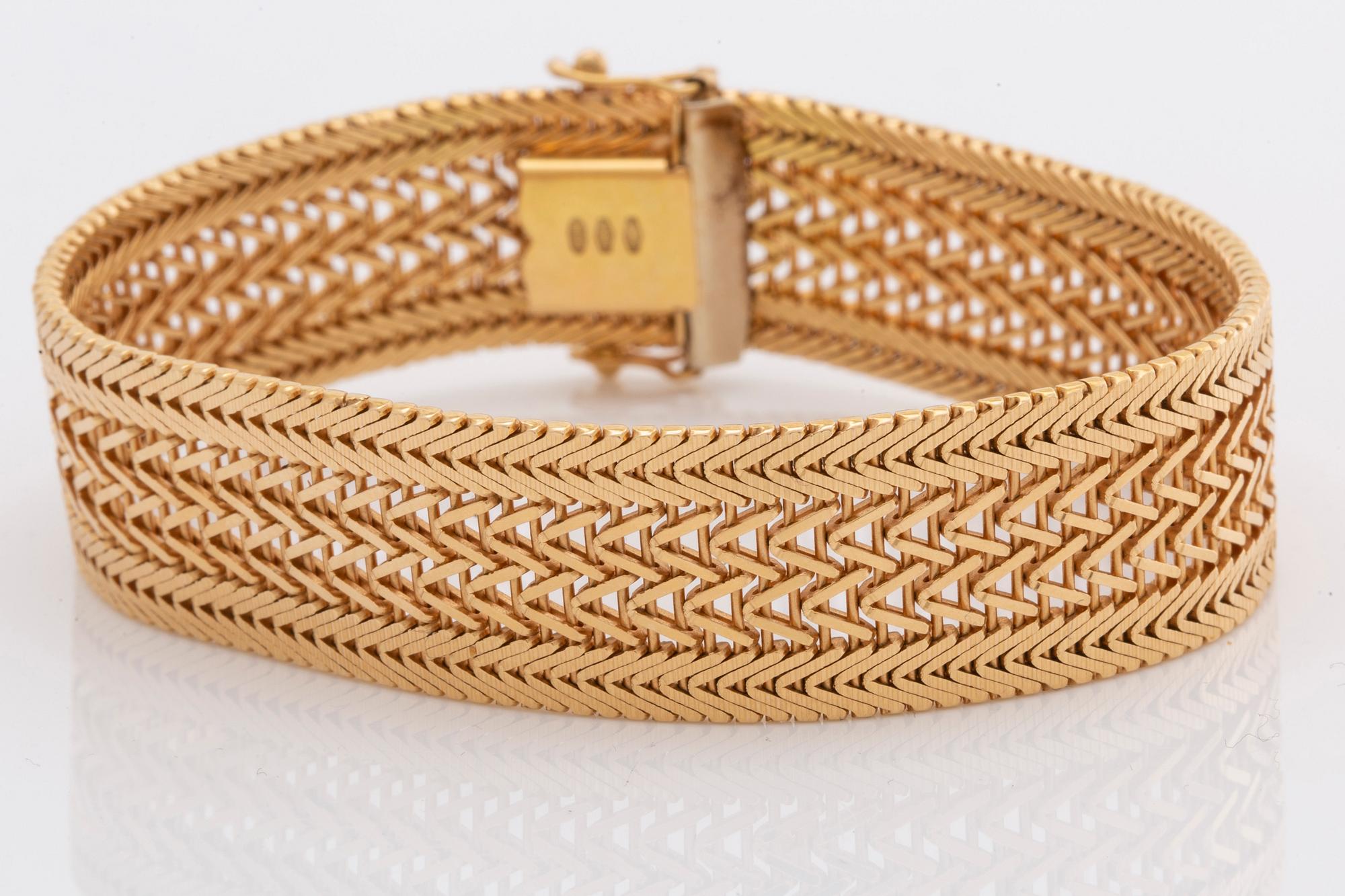 GOLD BRACELET 18K gold, 43,0 g, approx 18 x 1,5 cm.