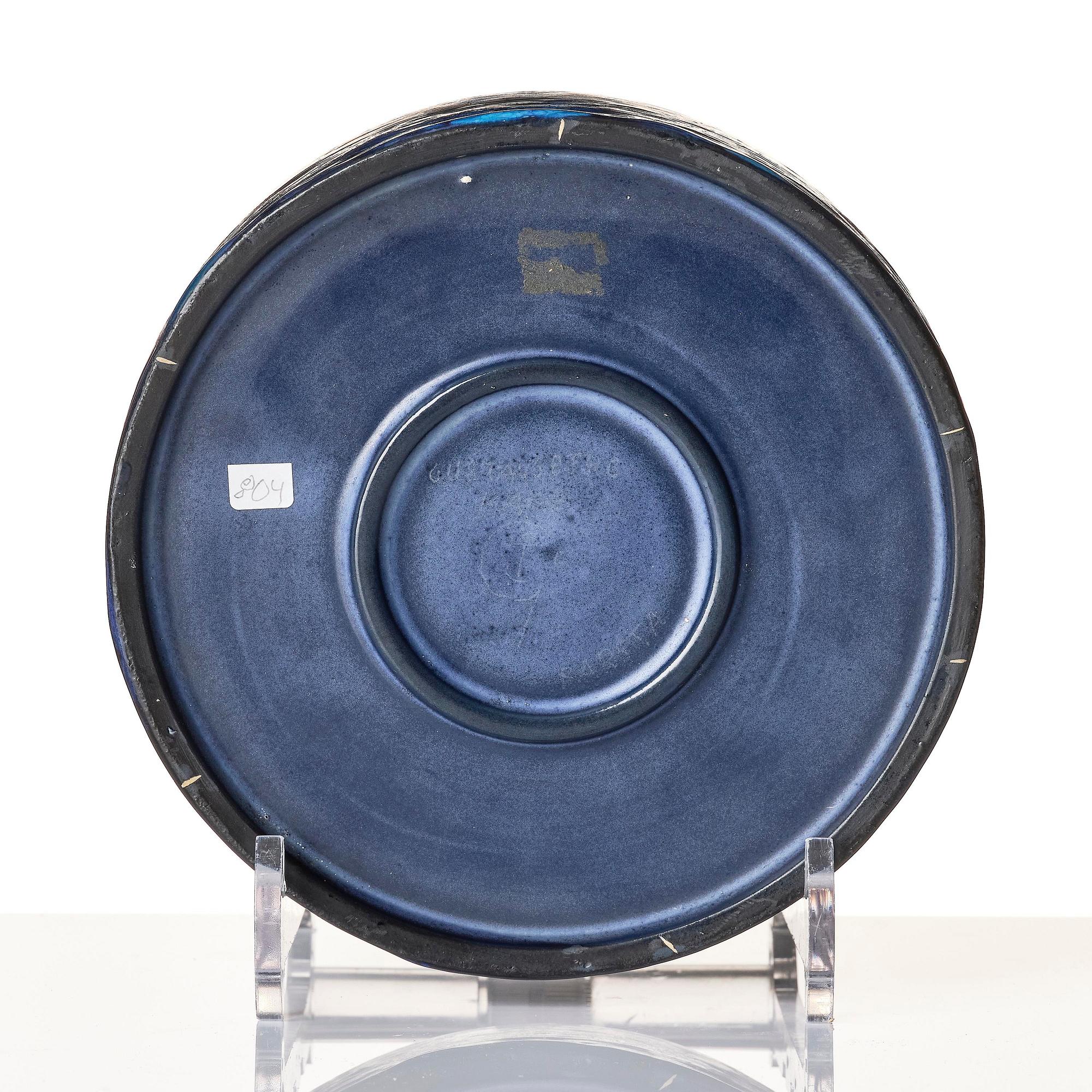 Wilhelm Kåge, an early Farsta stoneware dish, Gustavsberg 1933.