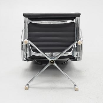 Charles & Ray Eames, a model 'EA 115' office chair, Vitra.